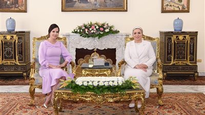 السيدة انتصار السيسى ترحب بقرينة الرئيس الصربى فى زيارتها لمصر