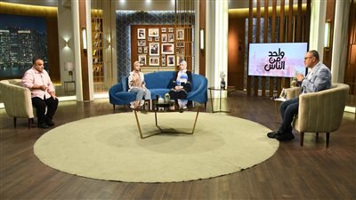 جحود الأبناء مكافأة نهاية الخدمة للأب.. بناته الخمس يلقونه في الشارع بـ 