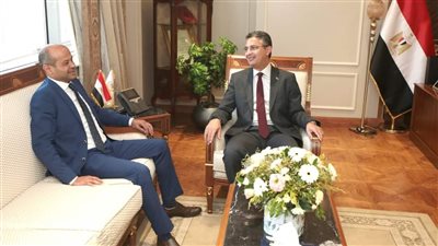 وزير التموين يستقبل رئيس البورصة ويبحثان تنشيط البورصة السلعية