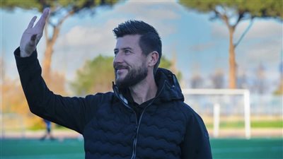 لمدة 3 سنوات.. ديميتري لوبوف مديرًا فنيًّا لفريق سيدات الأهلي