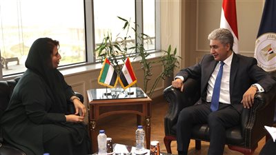 وزير السياحة والآثار يبحث مع سفيرة الإمارات العربية المتحدة بالقاهرة 