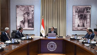 رئيس الوزراء يترأس اجتماع لجنة ضبط الأسواق وأسعار السلع