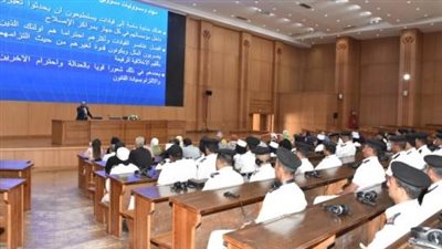 الداخلية تنظم دورة تدريبية للأفراد والمدنيين بالوزارة فى مجال 