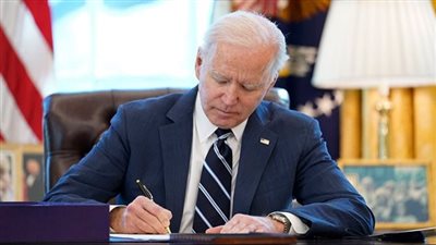 FBI: هاتف مطلق النيران على ترامب احتوى على تفاصيل عن بايدن والرئيس السابق