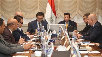 وزير الثقافة يلتقي وزير الشباب والرياضة لبحث أطر التعاون المشترك
