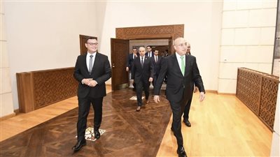 المهندس شريف الشربيني وزير الإسكان ينظم حفلا لتكريم سلفه الدكتور عاصم الجزار