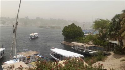 وقف الملاحة فى بحيرة ناصر وإغلاق طريق أسوان - أبو سمبل لسوء الطقس