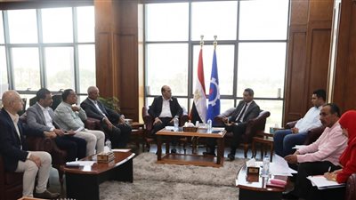 محافظ السويس يستقبل أعضاء مجلسي النواب والشيوخ