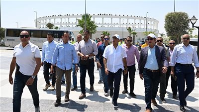رئيس الوزراء يبدأ جولة تفقدية بعدد من المشروعات بمدينة العلمين الجديدة