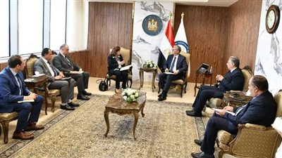 وزير البترول والثروة المعدنية يوقع اتفاقيتين مع الشركات العالمية لضخ 340 مليون دولار  استثمارات