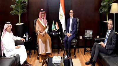 سفير المملكة السعودية لدى مصر يلتقي وزير الاستثمار والتجارة الخارجية المصري