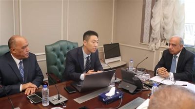 وزير الكهرباء يبحث مع مسئولي شركة ستيت جريد ‏اضافة قدرات جديدة من الطاقات وتطوير الشبكة القومية الموحدة 