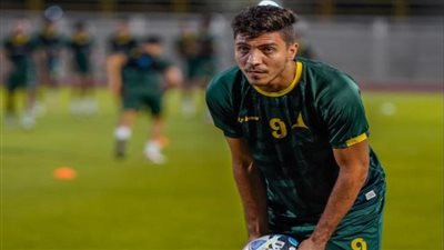 بعد أنباء رحيله.. مدرب الخليج يحسم مصير محمد شريف