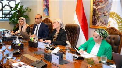 فؤاد تعقد اجتماعاً موسعاً مع محافظ الإسماعيلية لبحث آليات تطوير منظومة المخلفات