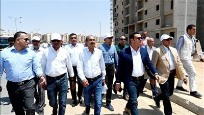 وزير الإسكان يتفقد موقف تنفيذ الوحدات السكنية للموظفين المنتقلين للعاصمة الإدارية بمنطقة 