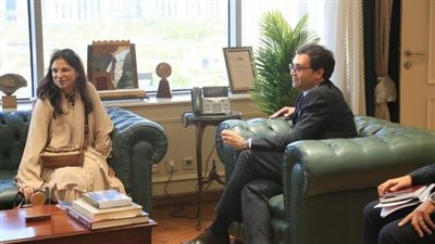 وزارة الثقافة تتسلم مكتبة حفيدة رئيس وزراء مصر الأسبق يحيى باشا إبراهيم