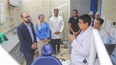 نائب فرع الرعاية الصحية بالسويس يتفقد وحدة طب أسرة الرائد