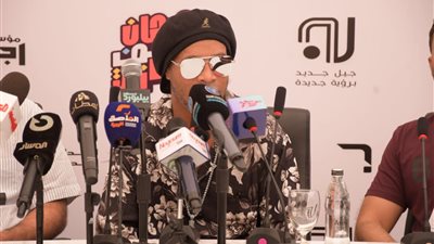 بمؤتمر صحفي في بنغازي.. رونالدينهو: أحب محمد صلاح ودول الشرق الأوسط رائعة