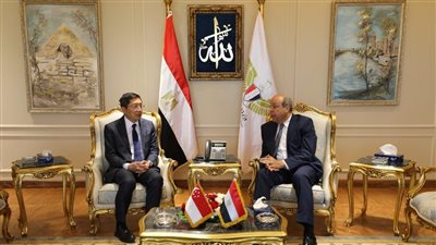 وزير الطيران المدني يستقبل السفير السنغافوري بمقر الوزارة بالعاصمة الإدارية الجديدة 
