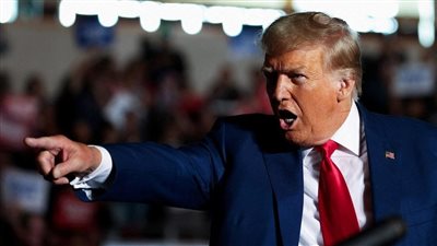 دونالد ترامب يهدد جوجل بالإغلاق ويطالبها بالحذر والتصرف بمسئولية