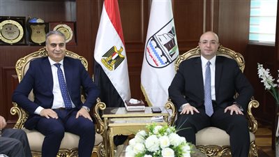 رئيس جهاز حماية المستهلك يلتقي بمحافظ بني سويف لمتابعة إجراءات ضبط الأسواق وأسعار السلع 