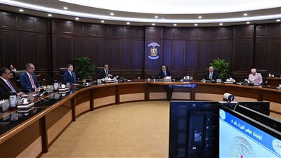 رئيس الوزراء: توجيهات من الرئيس بمواصلة الجهد المُكثف للحكومة لتعزيز عملية توطين الصناعات 