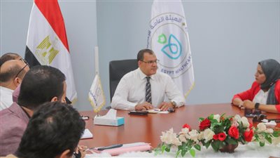 مدير الرعاية الصحية بالسويس يؤكدعلى حُسن التعامل مع المنتفعين