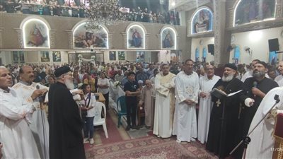 مشاركة حشود من المصلين بالسويس في نهضة صوم العذراء مريم