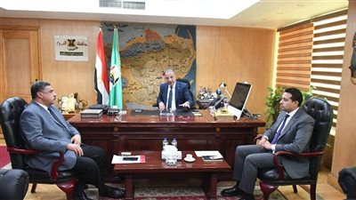 محافظ الفيوم يتابع الموقف التنفيذي لإنشاء المستودع الاستراتيجي للسلع الأساسية بدمو