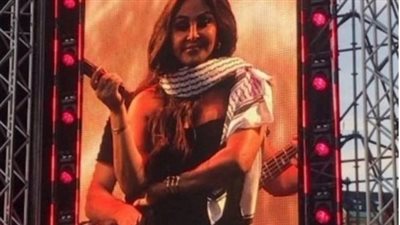 دموع وكوفية.. هكذا دعمت إليسا أهل غزة في السويد