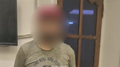 ضبط شخص بتهمة إنشاء وإدارة صفحتين عبر مواقع التواصل الإجتماعى لبيع أجهزة 