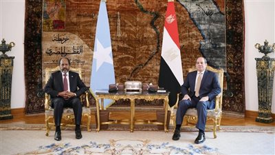 رئيس الصومال يبدأ زيارة لمصر اليوم يلتقى خلالها الرئيس السيسى