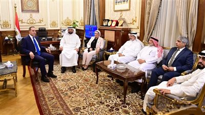 وفد عمالى بحرينى يزور مجلس النواب رفقة وكيلة لجة القوى العاملة