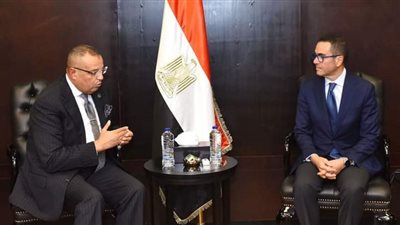 وزير الاستثمار والتجارة الخارجية يلتقى محافظ جنوب سيناء 