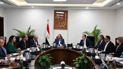 رئيس الوزراء يتابع الإجراءات التنفيذية لمبادرات دعم القطاعات الإنتاجية 