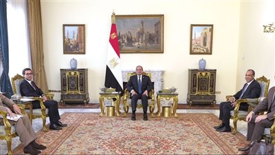 الرئيس السيسي يستقبل وزير الخارجية الفرنسي 