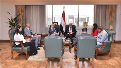 وزير العمل لـ