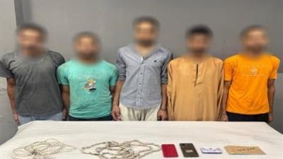 توقيع إيصالات أمانة.. ضبط 5 أشخاص بالقاهرة لقيامهم بإحتجاز آخرَين والتعدى عليهما
