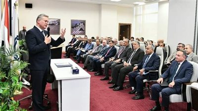  وزير البترول: اطلاق حزمة حوافز جديدة لتشجيع زيادة إنتاج البترول والغاز