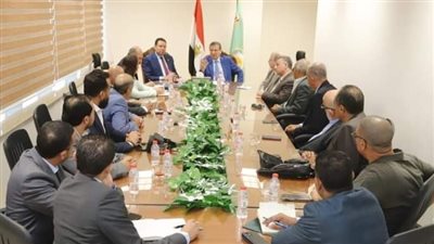 وزير الزراعة يبحث دعم وتطوير صناعة التقاوي في مصر