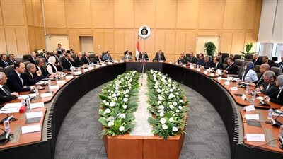 نائب رئيس مجلس الوزراء للتنمية الصناعية يترأس اجتماع للمجموعة الوزارية للتنمية الصناعية 