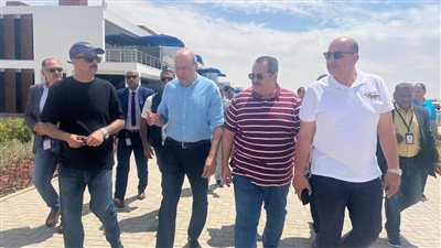 وزير الطيران المدني يتفقد مطار العلمين الدولى 