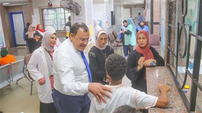الحفناوي يتفقد وحدة طب أسرة السلام ٢ التابعة للرعاية الصحية بالسويس