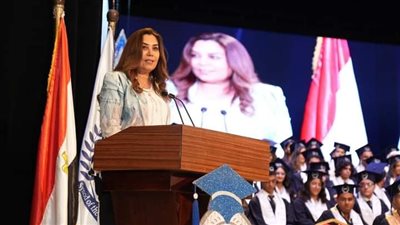 وزيرة التنمية المحلية تشارك كضيف شرف في حفل تخرج طلاب الثانوية العامة 