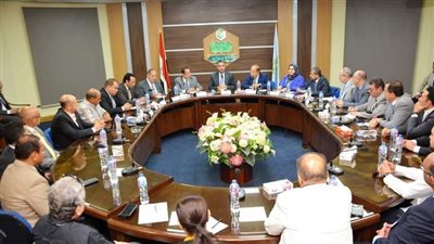 وزير التموين يزور  جمعية مستثمري العاشر من رمضان لبحث سبل التعاون في ملفات الصناعات الغذائية