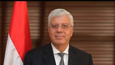  عاشور يؤكد أهمية دور شُركاء الصناعة في تأهيل طلاب الجامعات التكنولوجية لتلبية احتياجات سوق العمل