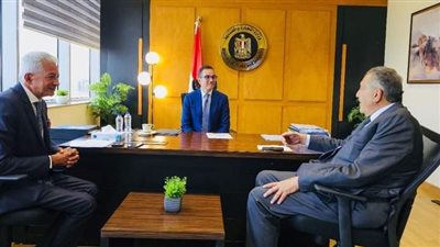 وزير الاستثمار يلتقى رئيس اتحاد الغرف التجارية لبحث سبل تعزيز التعاون 
