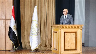 وزير التربية والتعليم يعقد لقاءً مع مديري المدارس من ٩ محافظات لمناقشة آليات الاستعداد للعام الدراسى الجديد 