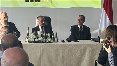 وزير الخارجية يعقد لقاءاً مع رموز الجالية المصرية في الإمارات