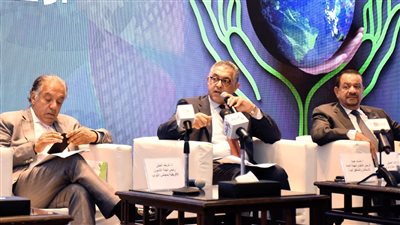 الرئيس التنفيذي للعامة للاستثمار والمناطق الحرة يستعرض جهود تحفيز الاستثمار في الاقتصاد الأخضر 